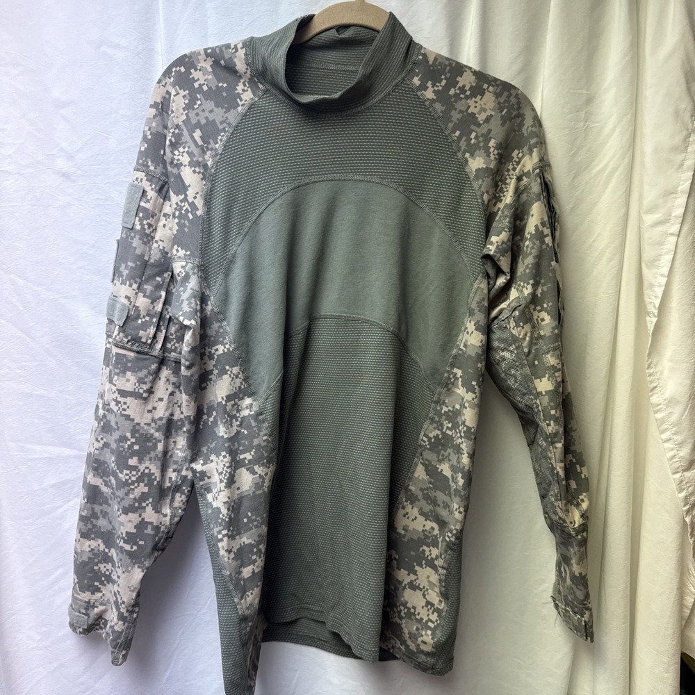 Massif Mountain Gear Company US Army Combat ACU Camo Shirt Sz L Military